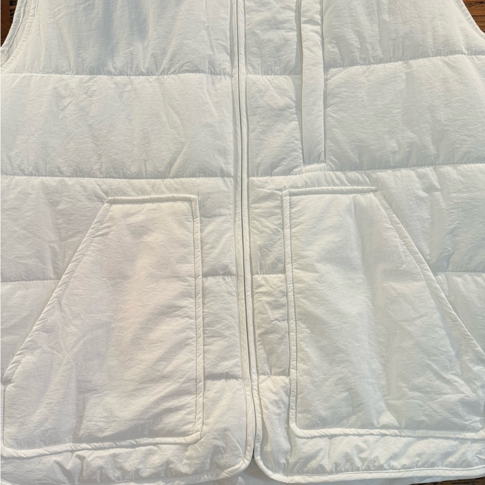 Zella Packable Ivory Cloud Puffer Vest NWOT - Picture 6 of 14